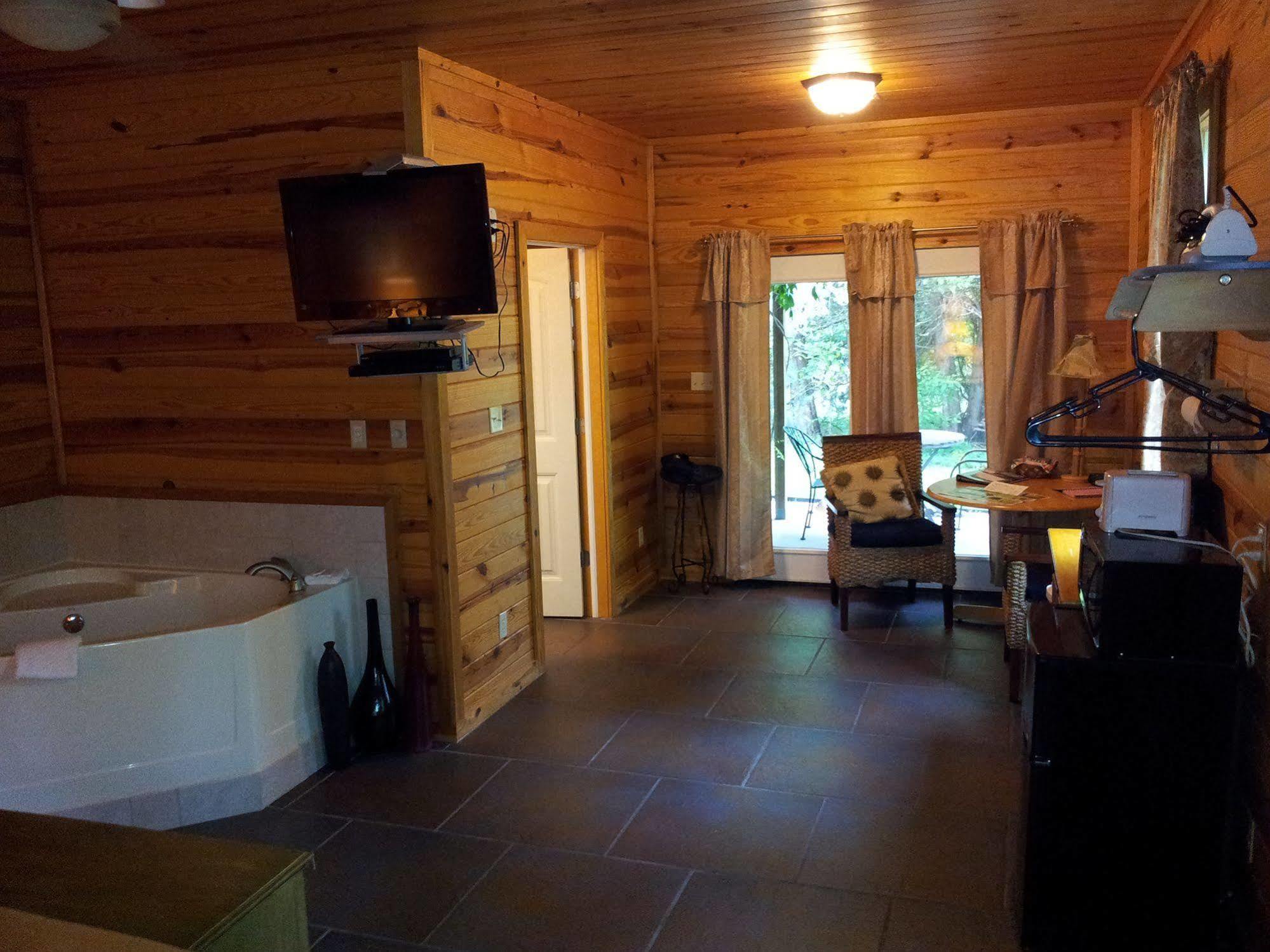 Ferienwohnung Cabins At Sugar Mountain Eureka Springs Exterior foto