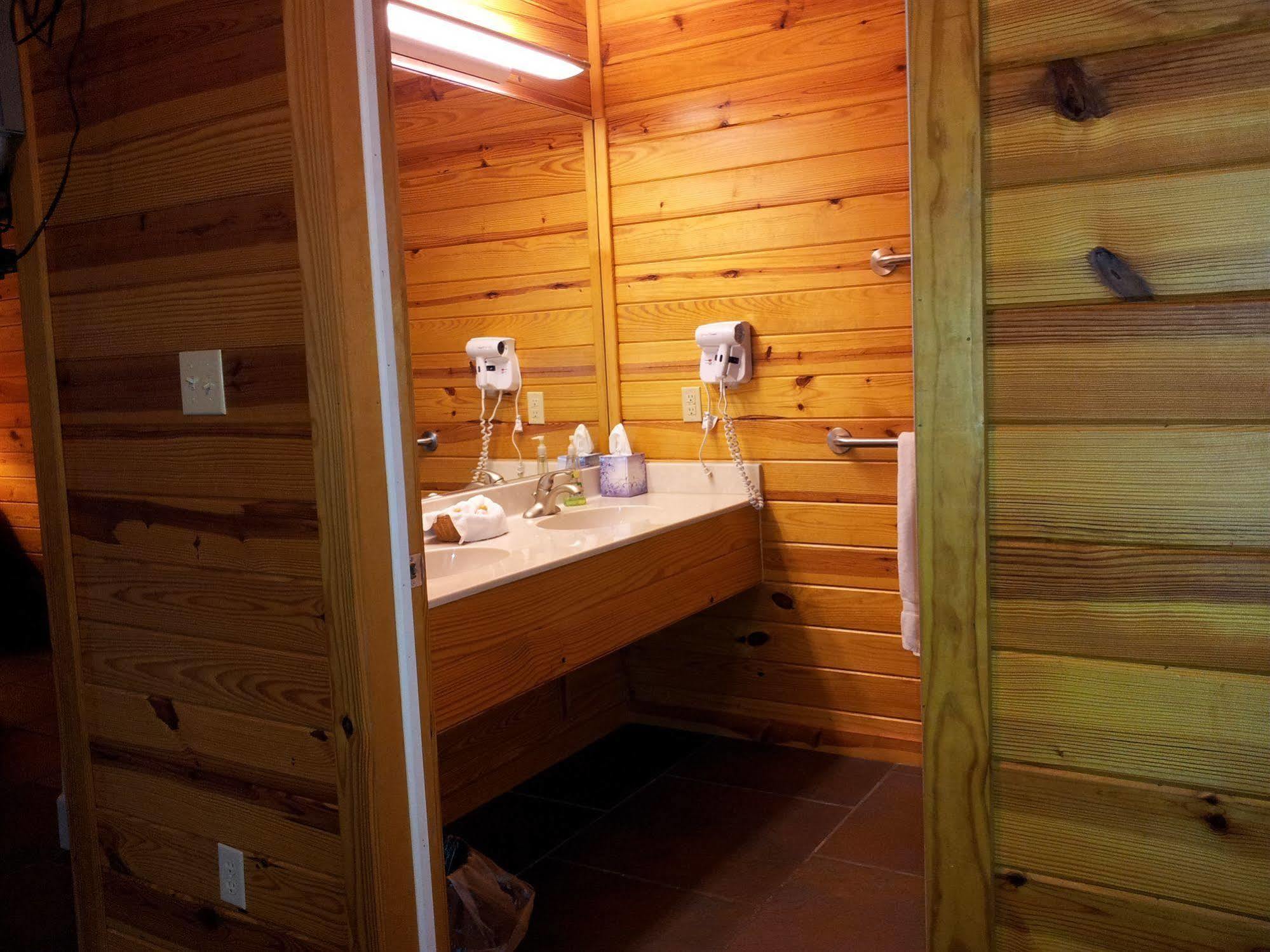 Ferienwohnung Cabins At Sugar Mountain Eureka Springs Exterior foto