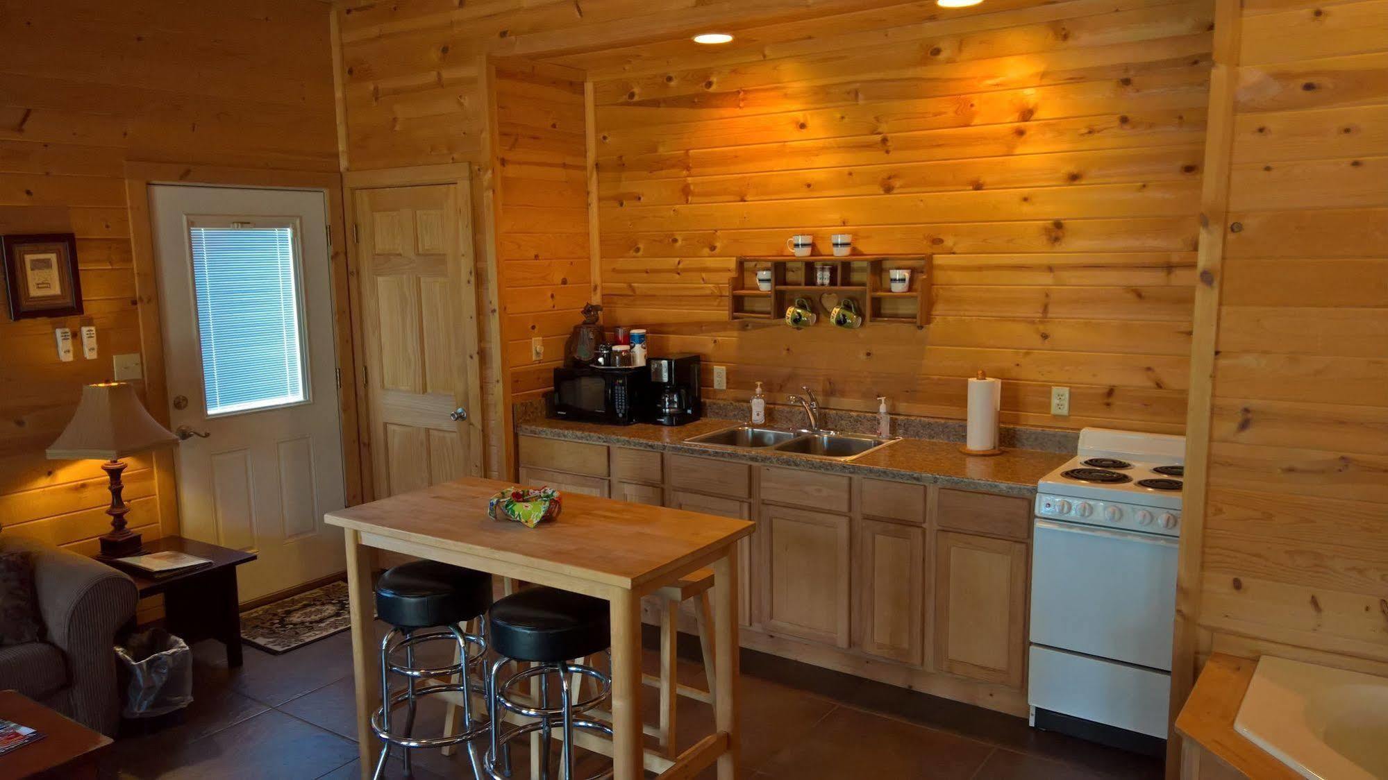 Ferienwohnung Cabins At Sugar Mountain Eureka Springs Exterior foto